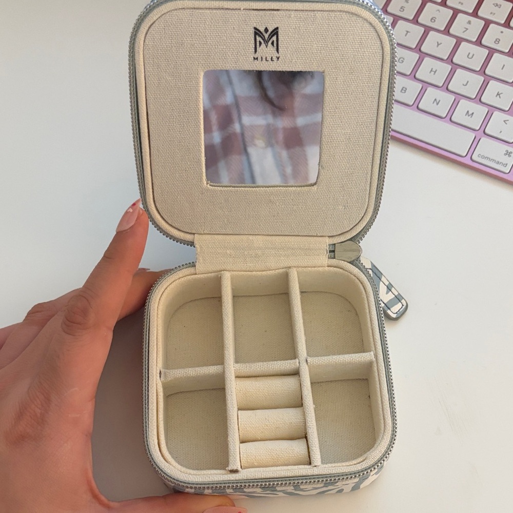 Milly Cream Travel Jewelry Case